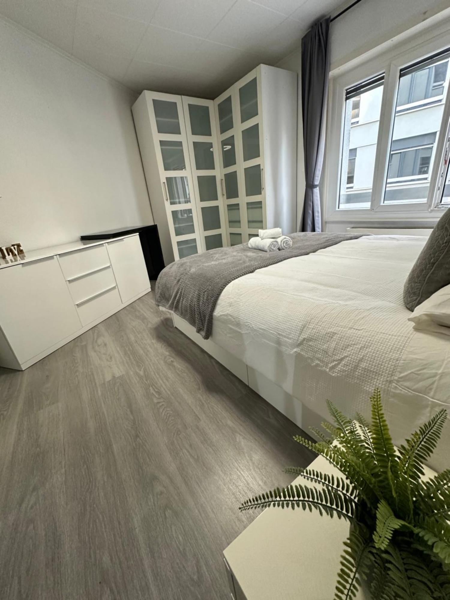 Lindo Apartamento En El Centro De Lausanne Bagian luar foto